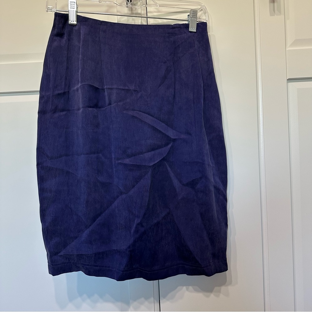 Liz Claiborne women’s size 4 Elegant Purple pencil skirt,rayon,office,work